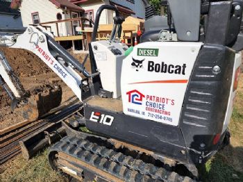 Equipment & Vehicle Graphics